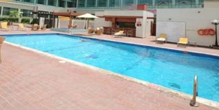 Ibis Geneve 3*