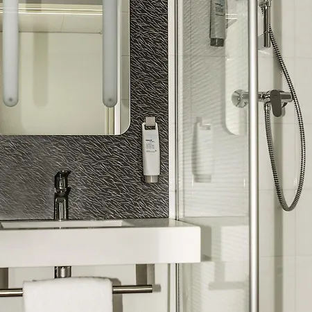 Ibis Geneve Hotel Saint-Genis-Pouilly