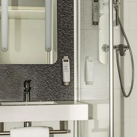 Hotel Ibis Geneve Saint-Genis-Pouilly