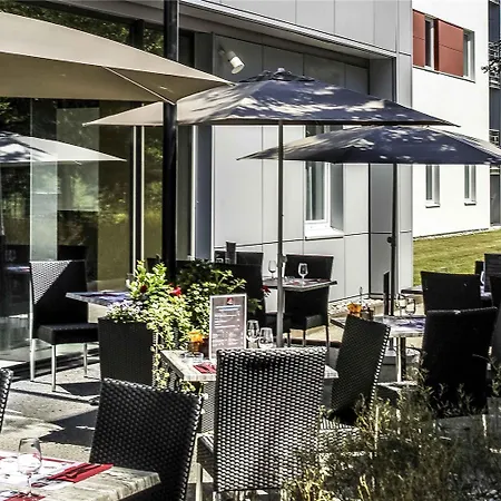 Ibis Geneve 3*