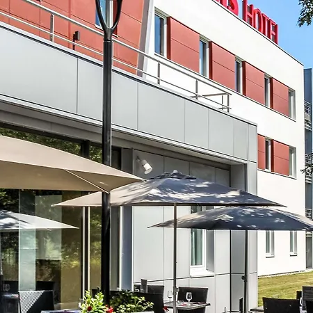 Ibis Geneve 3*