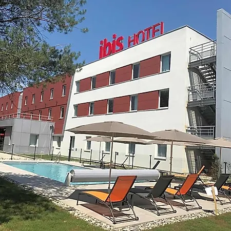Ibis Geneve מלון