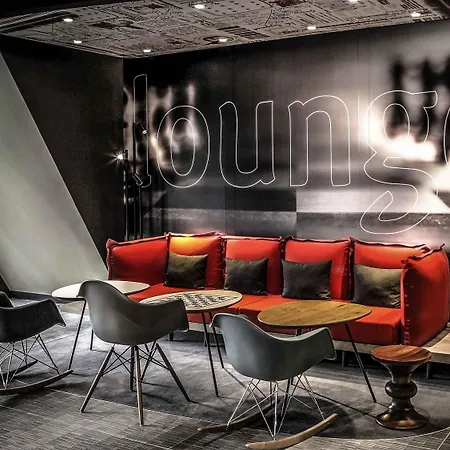 Ibis Geneve Сен-Жени-Пуйи