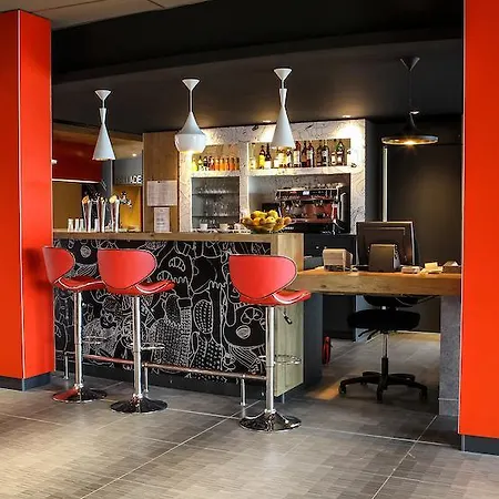 Ibis Geneve מלון סן-ג'ניס-פולי